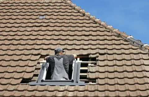 Pose de velux - Saint-M'Hervé